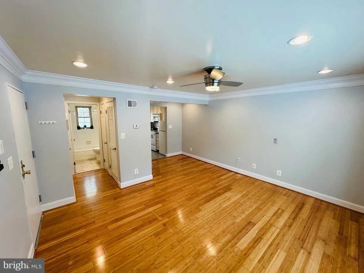 Washington Metro Area Real Estate | View 521 Bashford Ln, 2 | Listing