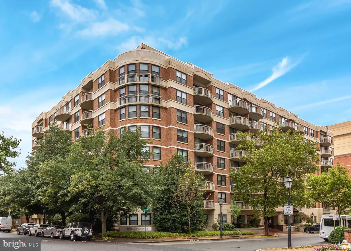 Washington Metro Area Real Estate | View 1200 Braddock Pl, 216 | 2 Beds, 2 Baths