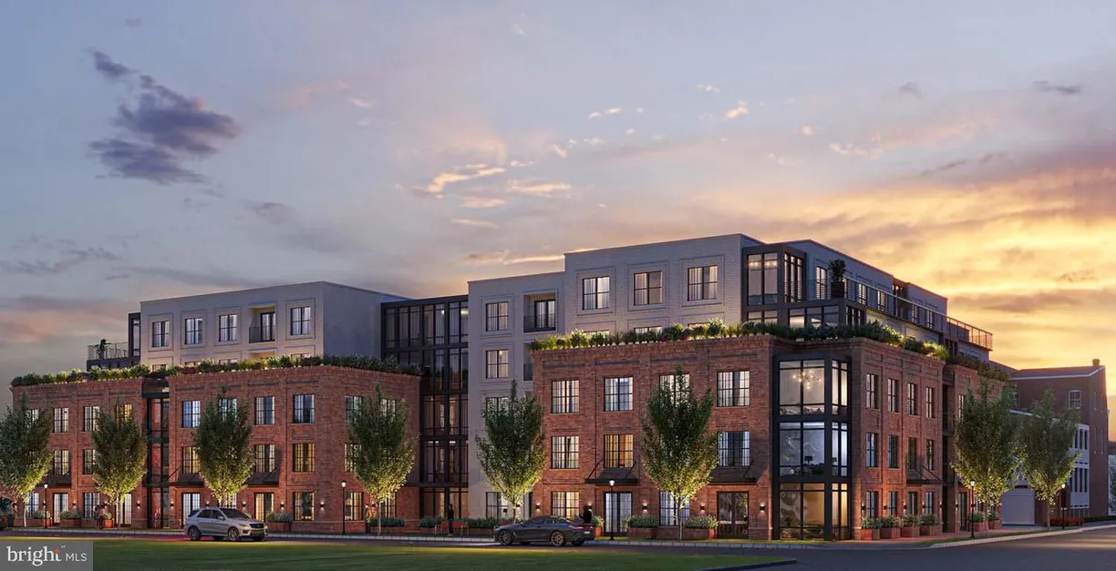 Washington Metro Area Real Estate | View 811 N Columbus St, 207 | 1 Bed, 1 Bath