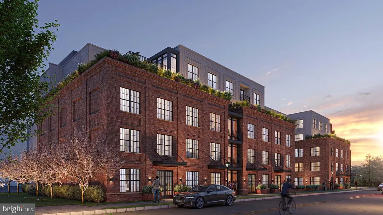 Washington Metro Area Real Estate | View 811 N Columbus St, 207 | Listing