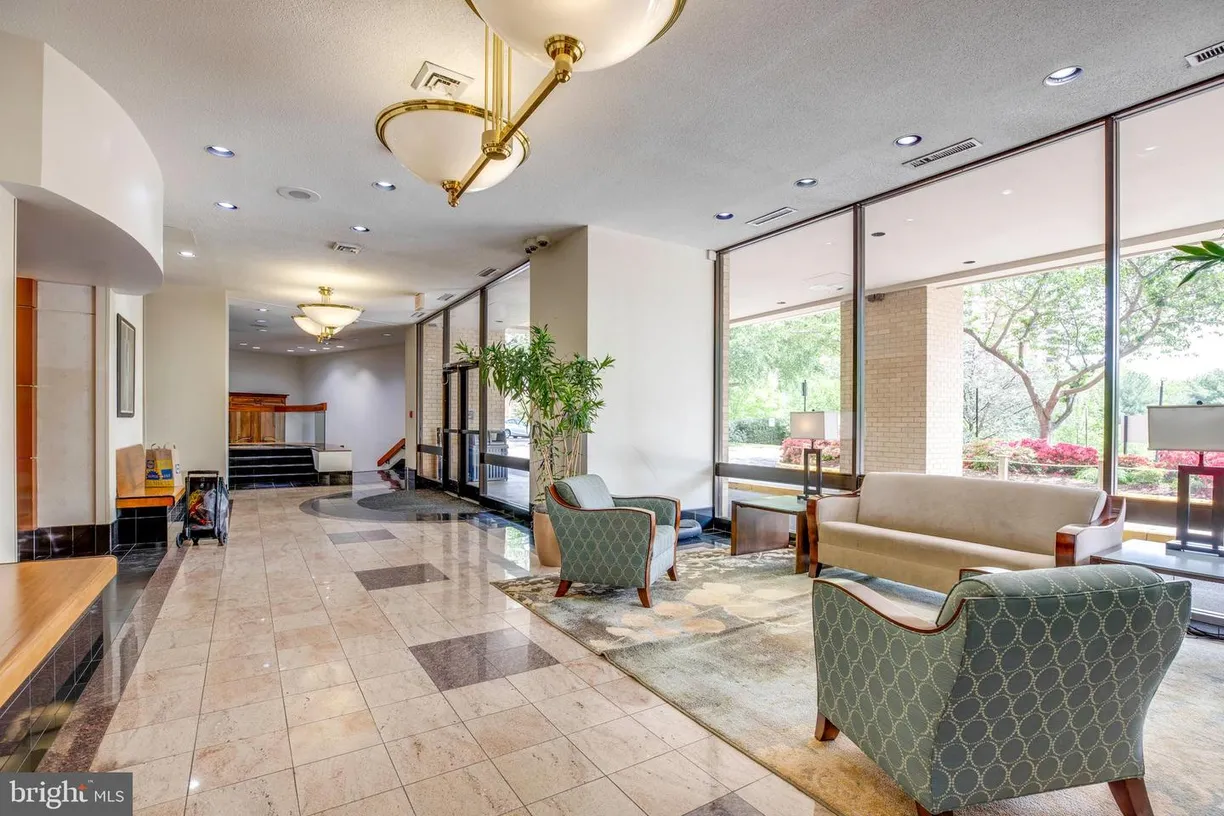Washington Metro Area Real Estate | View 203 Yoakum Pkwy, 1520 | Listing