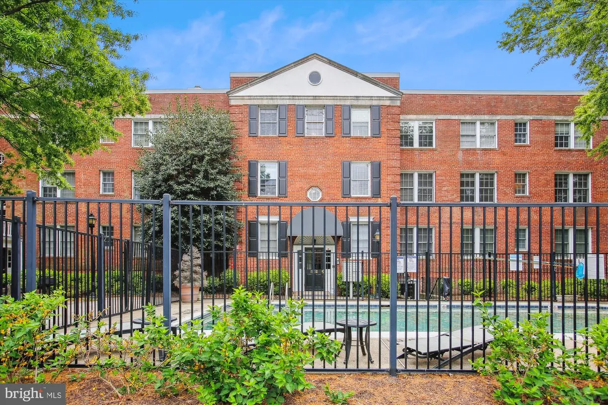 Washington Metro Area Real Estate | View 502 Bashford Ln, 3231 | 1 Bed, 1 Bath