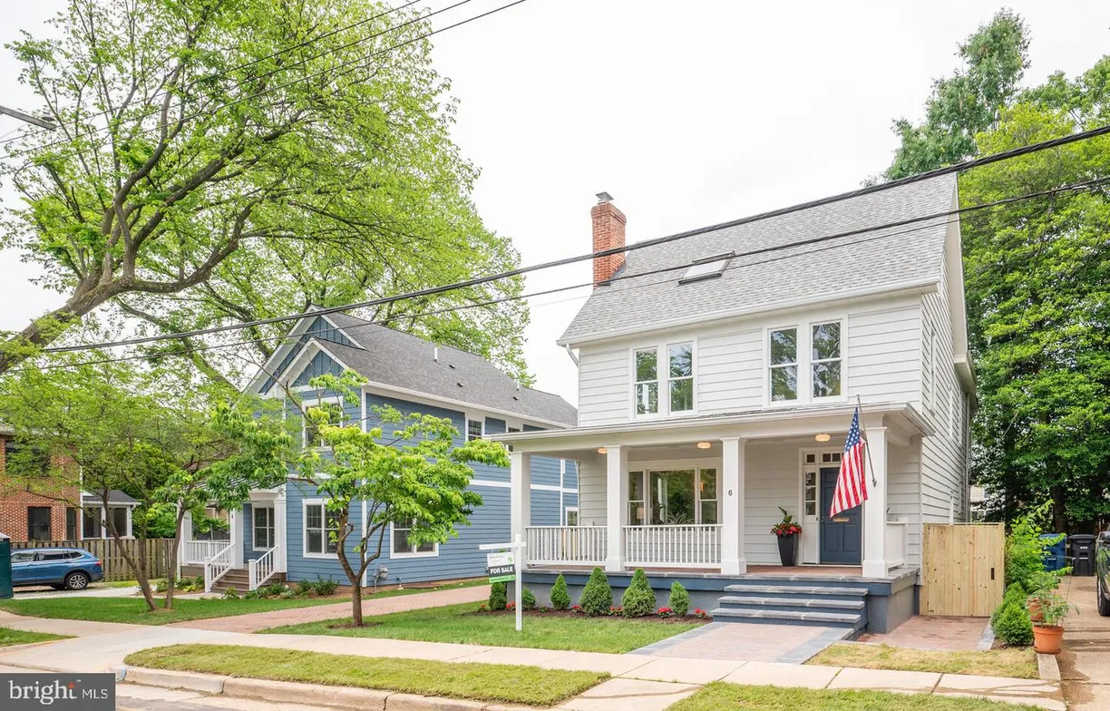 Washington Metro Area Real Estate | View 6 W Mount Ida Ave | 6 Beds, 4 Baths