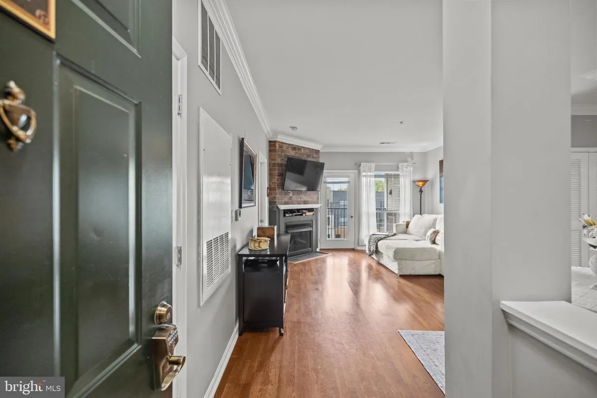 Washington Metro Area Real Estate | View 4850 Eisenhower Ave, 427 | 2 Beds, 2 Baths