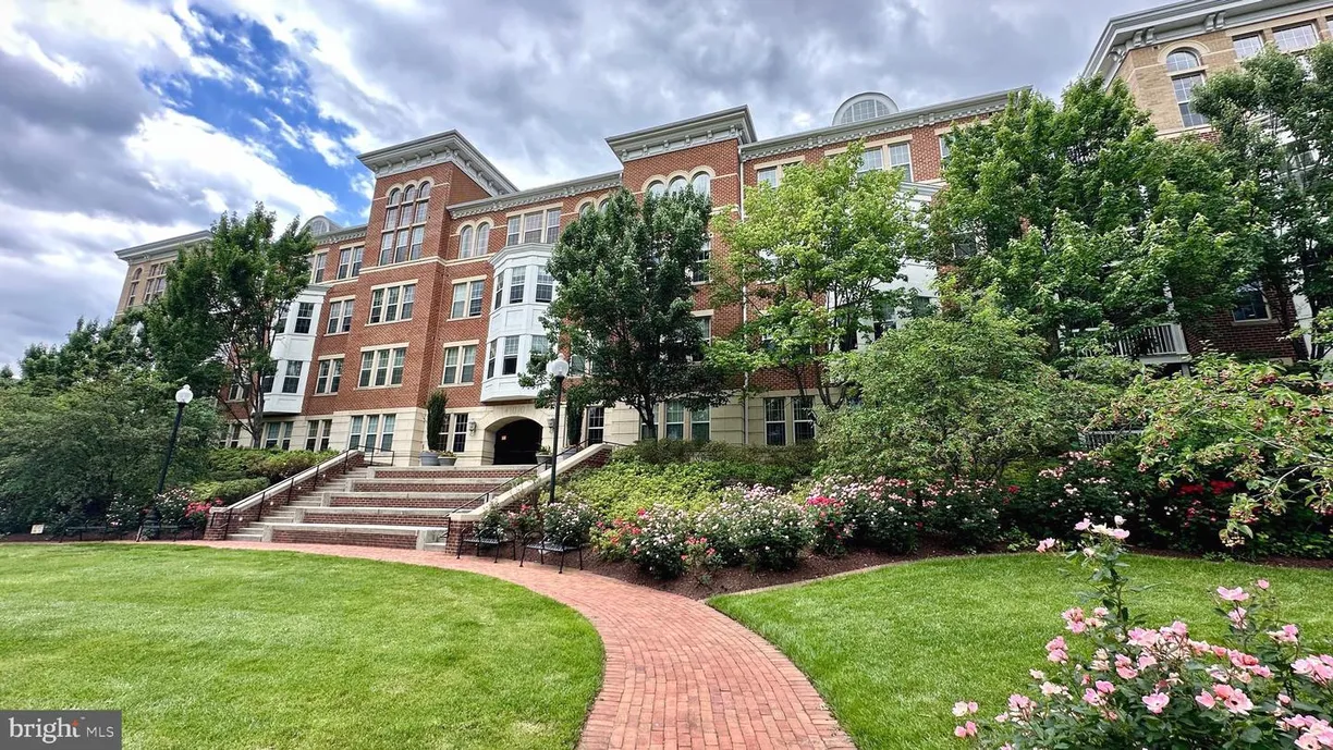 Washington Metro Area Real Estate | View 400 Cameron Station Blvd, 301 | Listing