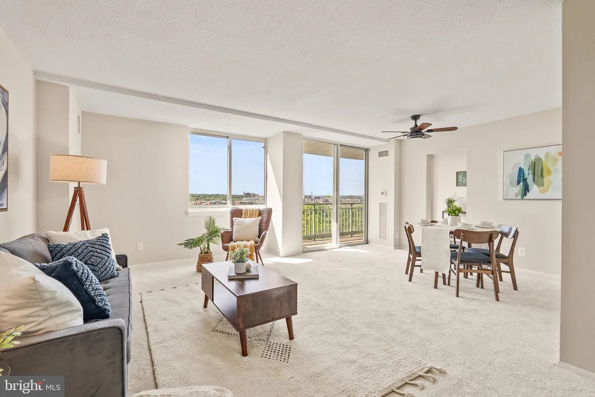 Washington Metro Area Real Estate | View 501 Slaters Ln, 1016 | 1 Bed, 1 Bath