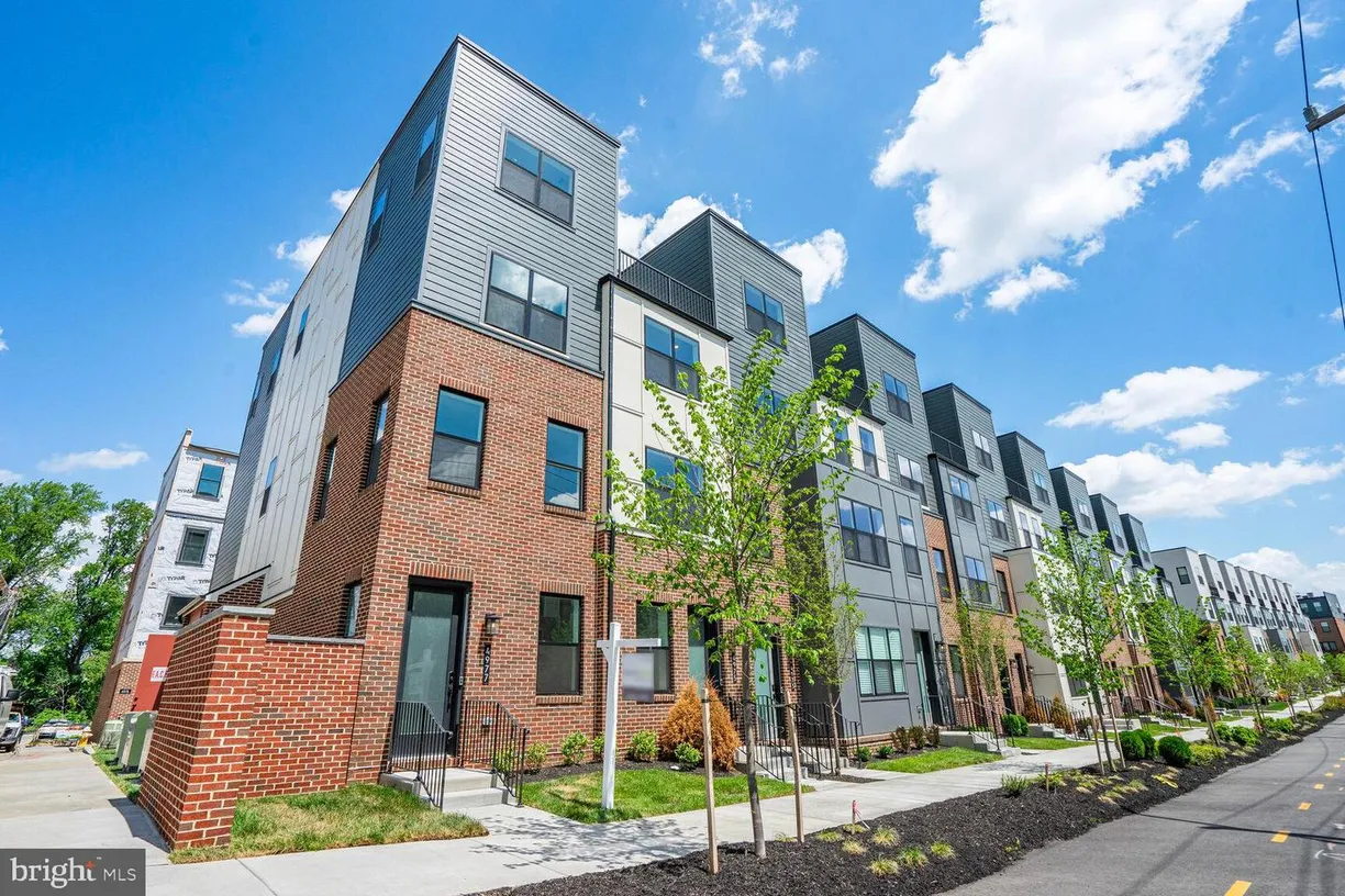 Washington Metro Area Real Estate | View 4977 Eisenhower Ave | Listing