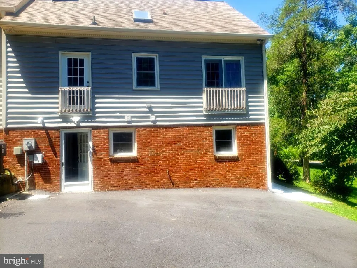 Washington Metro Area Real Estate | View 111 Woodland Rd | 1 Bed
