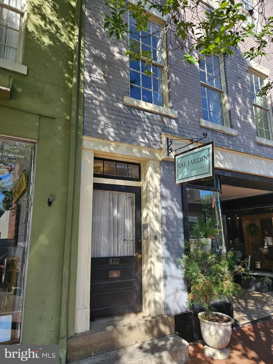 Washington Metro Area Real Estate | View 822 Caroline St, 1