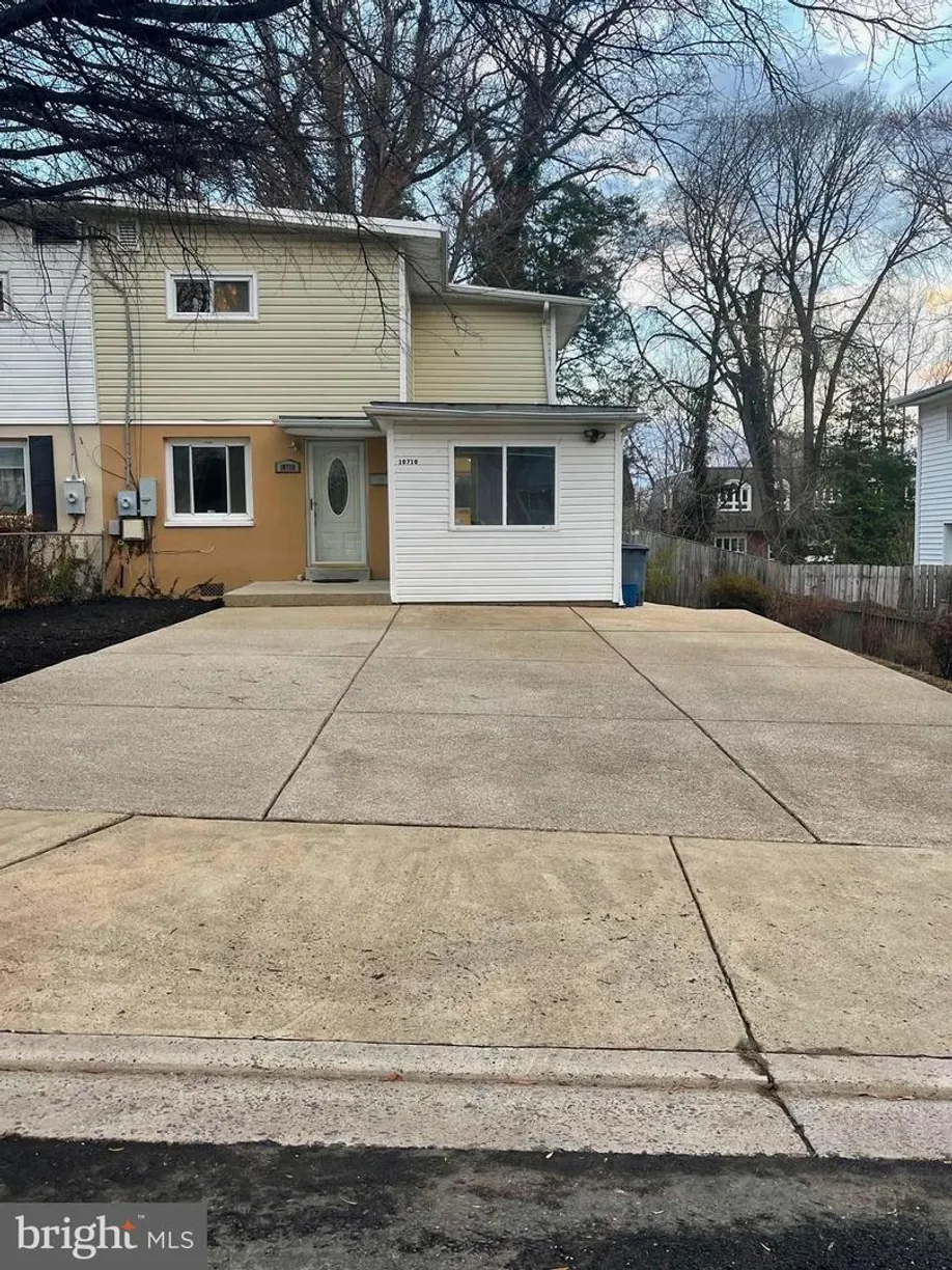 Washington Metro Area Real Estate | View 10710 Maple St | 4 Beds, 2 Baths