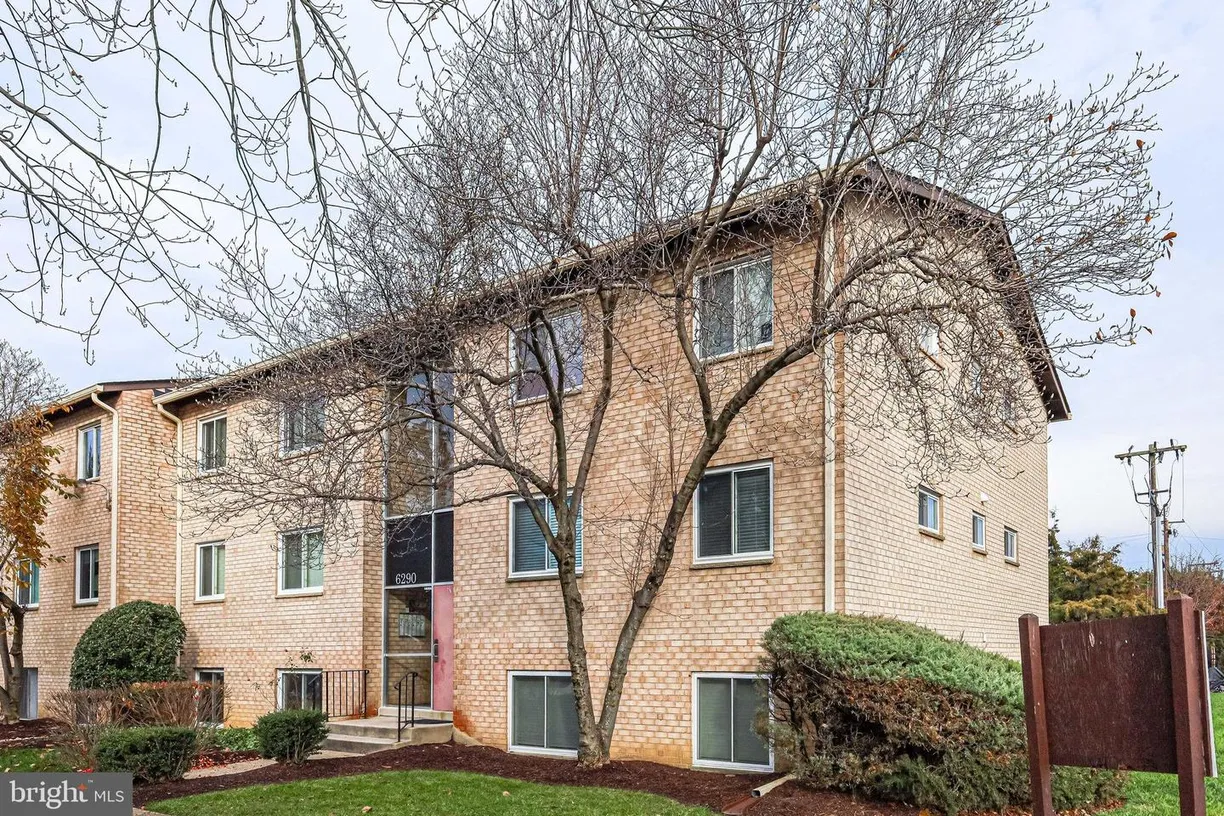 Washington Metro Area Real Estate | View 6290 -a Rose Hill Ct | 2 Beds, 1 Bath