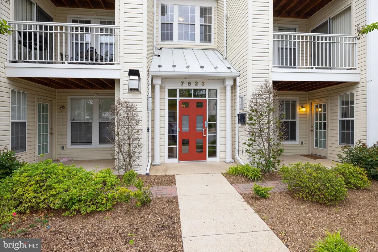 Washington Metro Area Real Estate | View 7523 -d Snowpea Ct, 76 | 2 Beds, 2 Baths