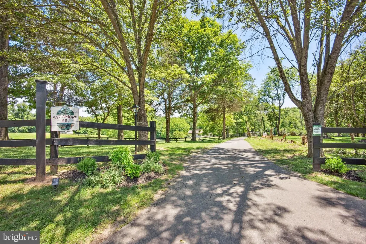Washington Metro Area Real Estate | View 9341 Cornwell Farm Dr | 4 Beds, 3 Baths