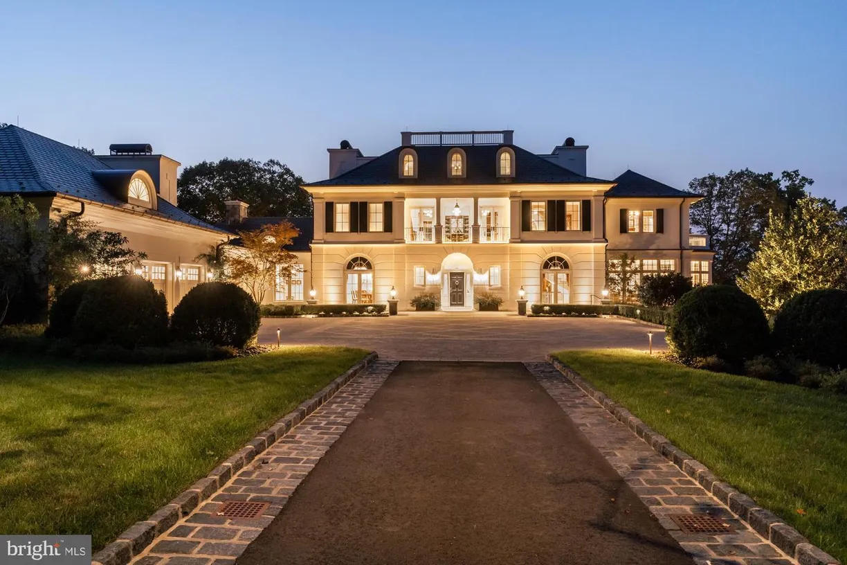 Washington Metro Area Real Estate | View 7979 E Boulevard Dr | Listing