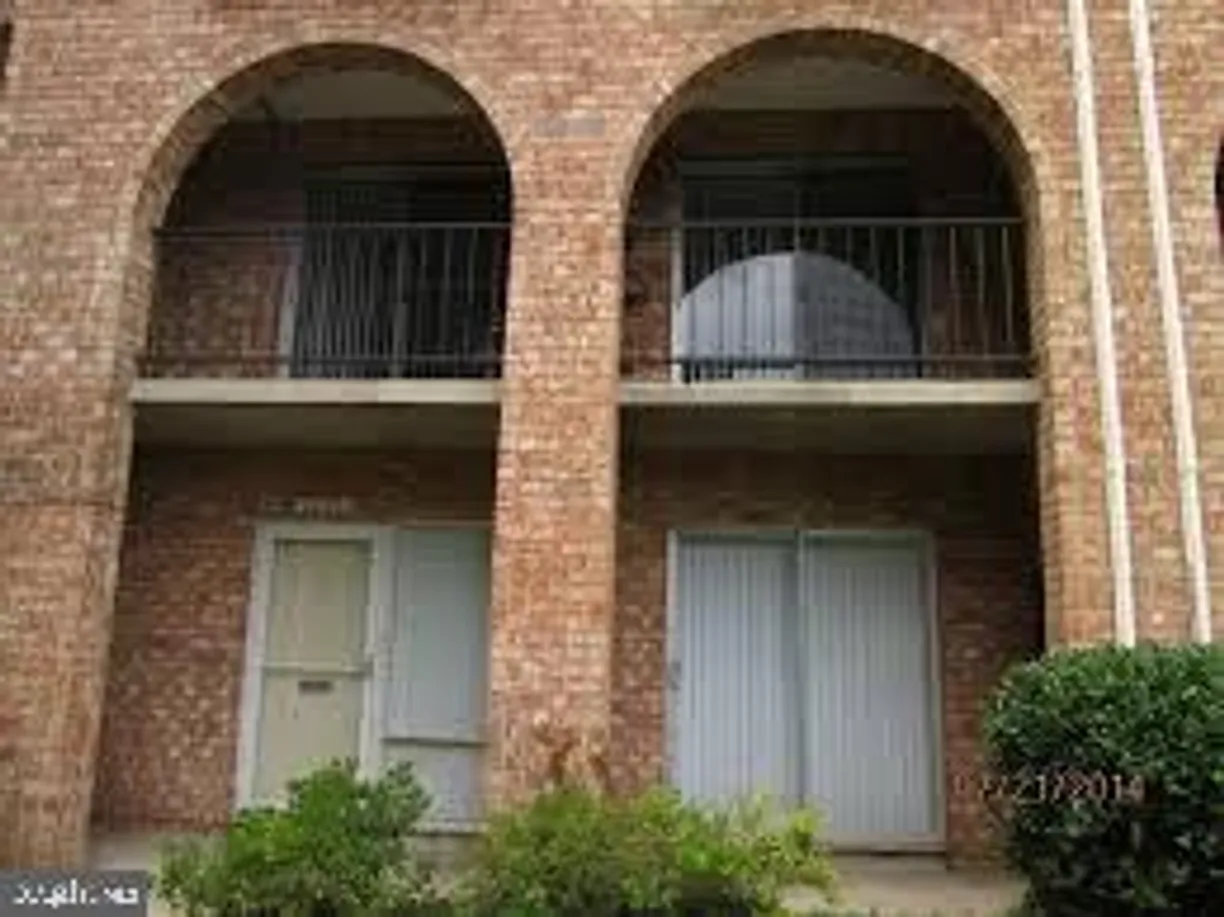 Washington Metro Area Real Estate | View 2613 Wagon Dr, 350 | 2 Beds, 1 Bath