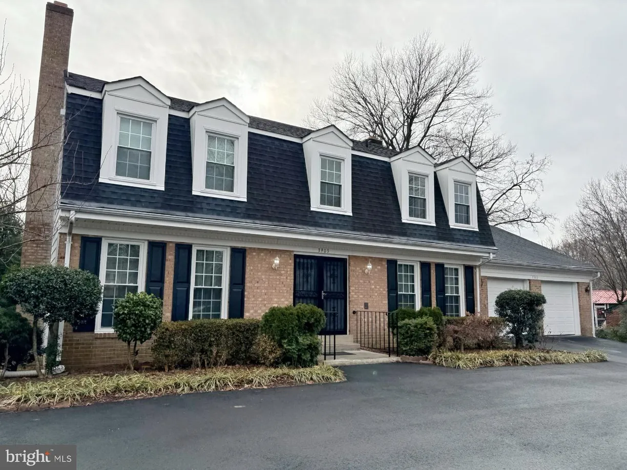 Washington Metro Area Real Estate | View 3903 Franconia Rd | 6 Beds