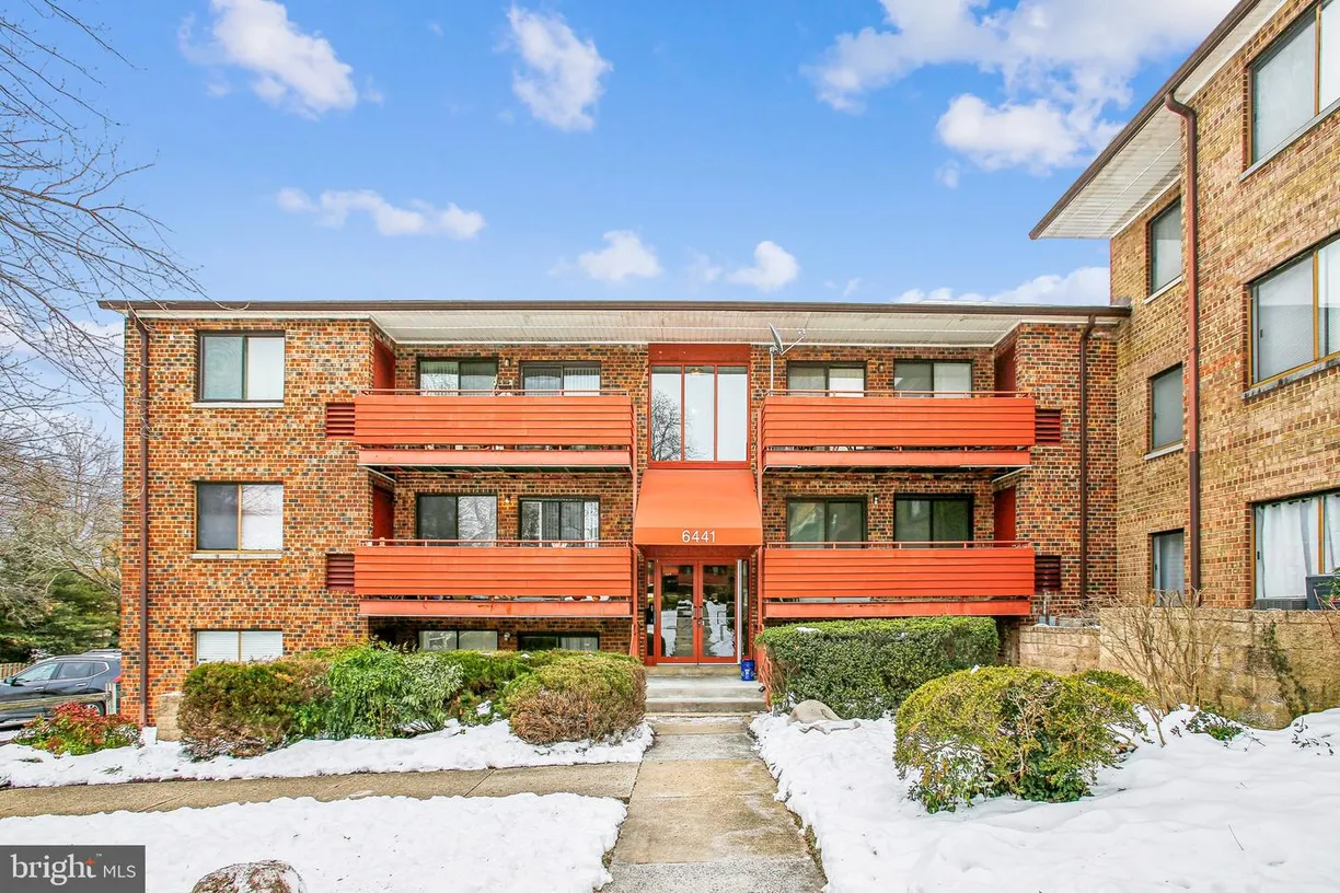 Washington Metro Area Real Estate | View 6441 Richmond Hwy, 102 | 1 Bed, 1 Bath