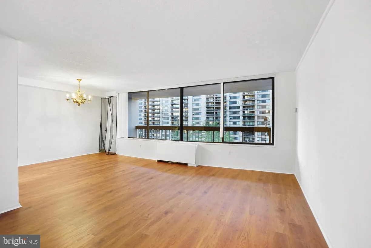 Washington Metro Area Real Estate | View 3705 S George Mason Dr, 604s | Listing