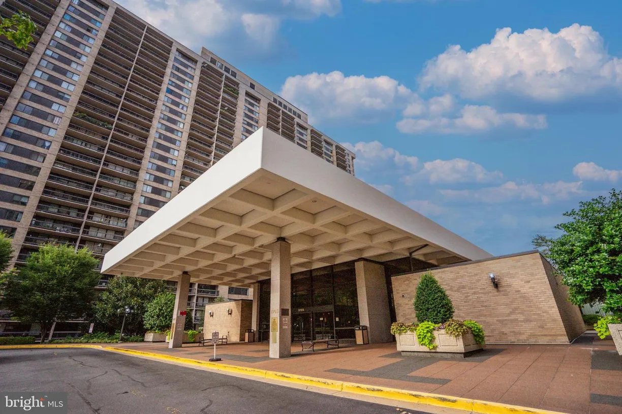 Washington Metro Area Real Estate | View 3705 S George Mason Dr, 604s | 1 Bed