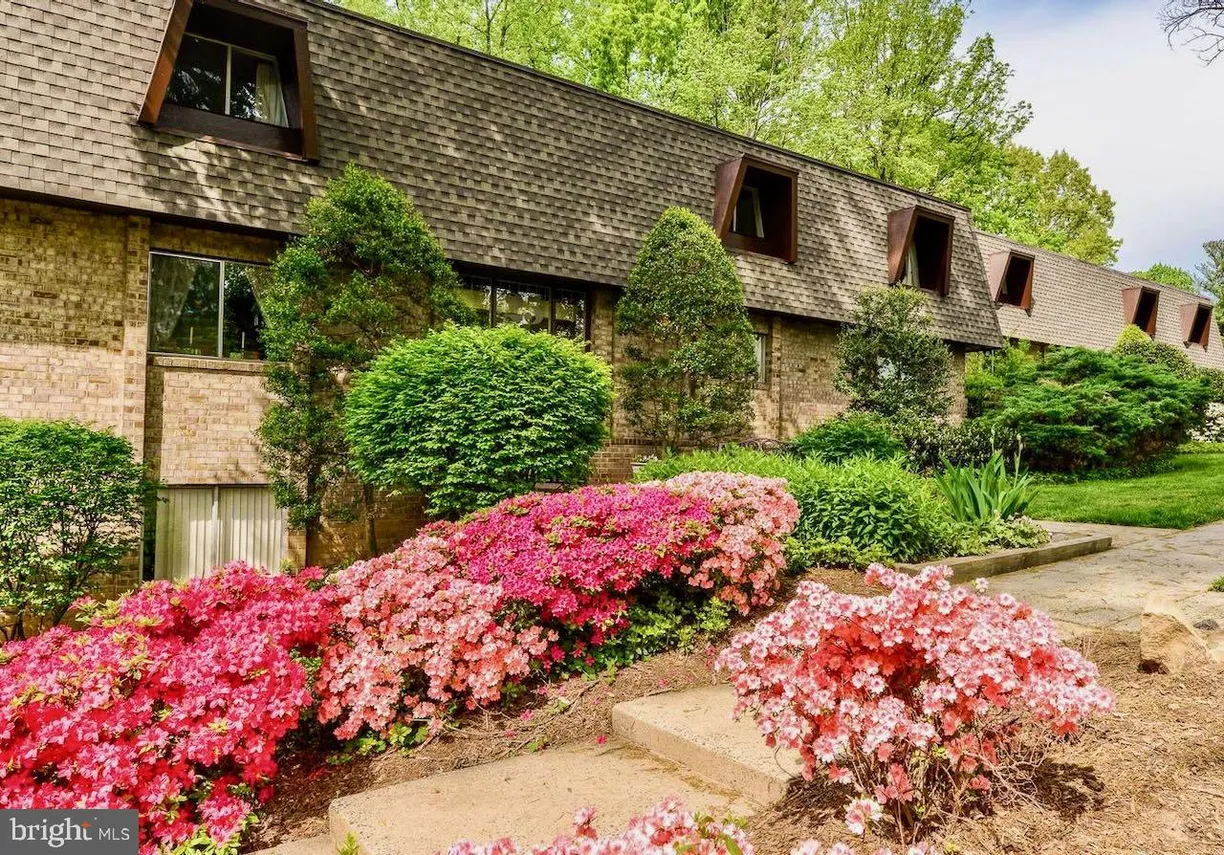 Washington Metro Area Real Estate | View 11625 Vantage Hill Rd, c | 3 Beds, 2 Baths