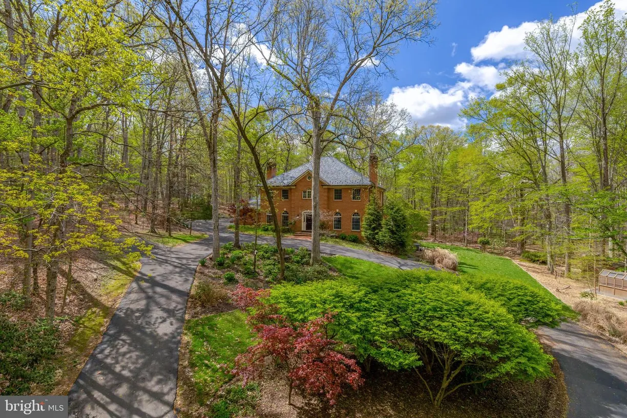 Washington Metro Area Real Estate | View 326 Canterwood Ln | Listing