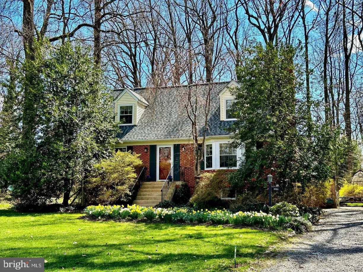 Washington Metro Area Real Estate | View 8901 Burke Rd | 4 Beds, 2 Baths