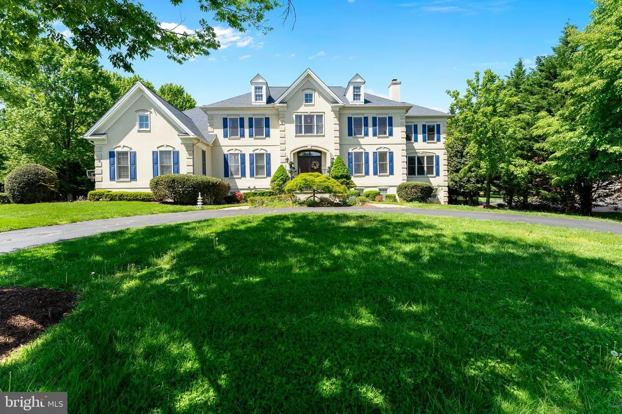 Washington Metro Area Real Estate | View 1445 Mayhurst Blvd | 7 Beds