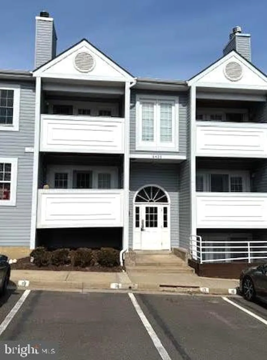 Washington Metro Area Real Estate | View 6425 Richmond Hwy, 102 | 2 Beds, 2 Baths