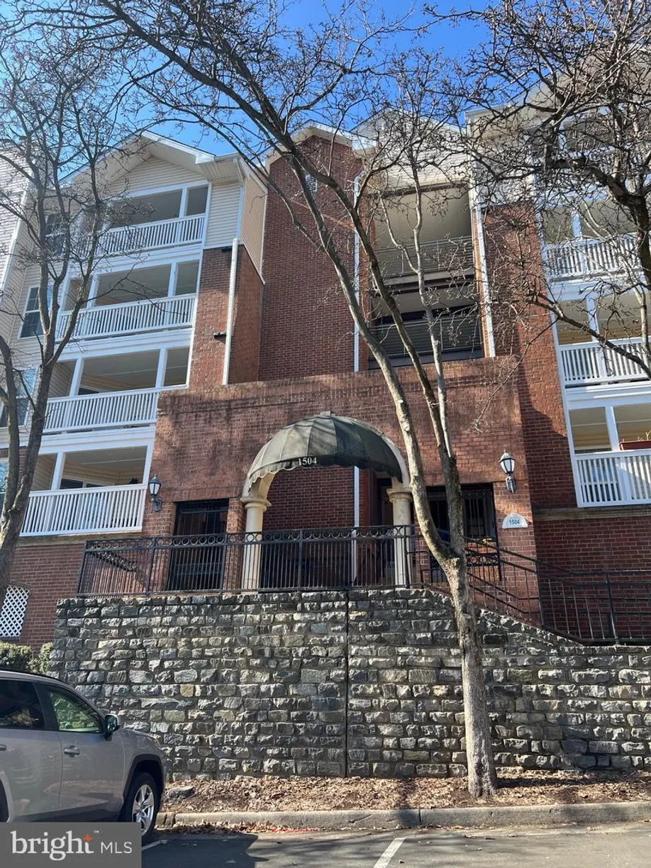 Washington Metro Area Real Estate | View 1504 Lincoln Way, 105 | 1 Bed