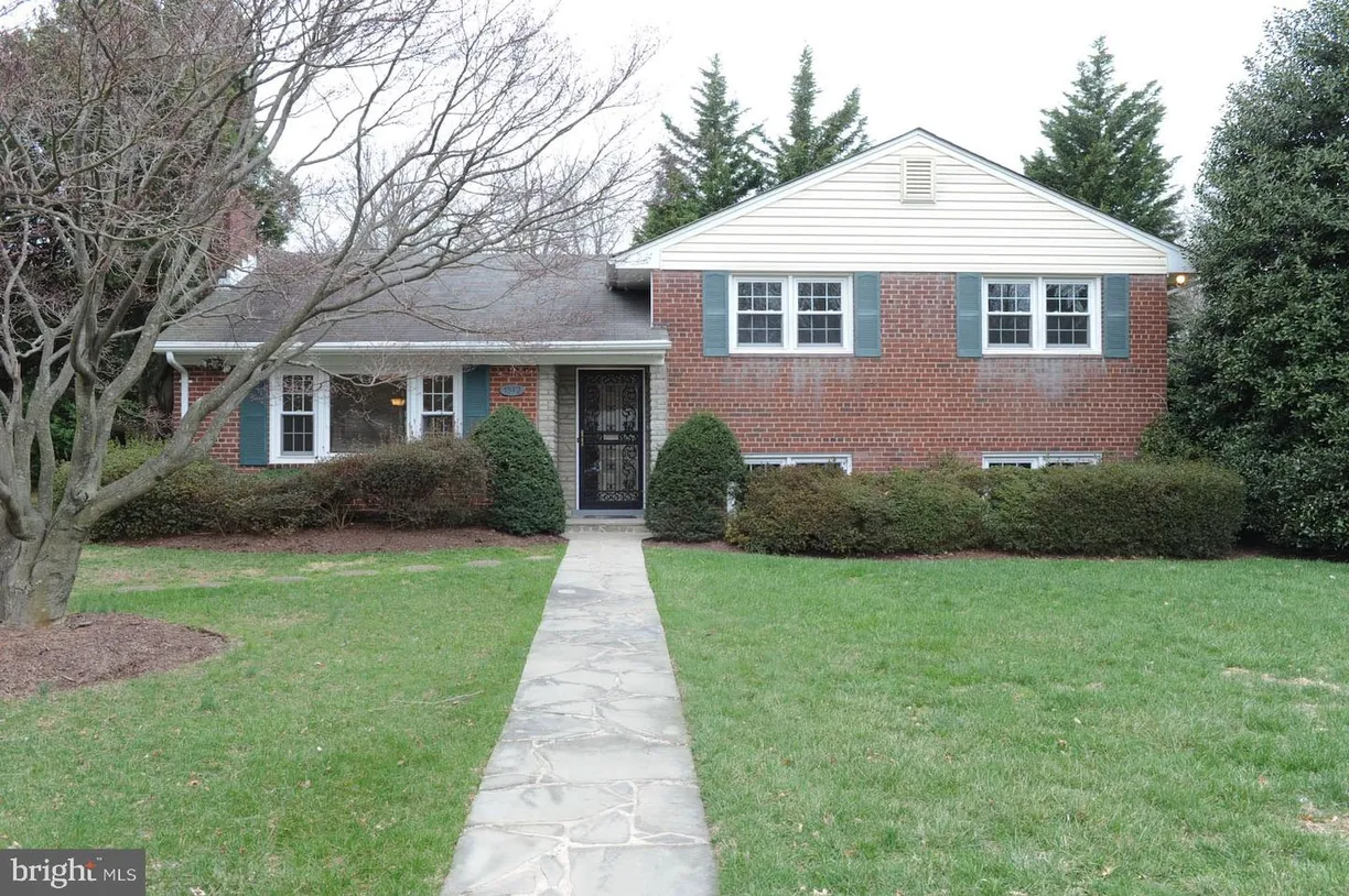 Washington Metro Area Real Estate | View 1342 Mayflower Dr | 4 Beds