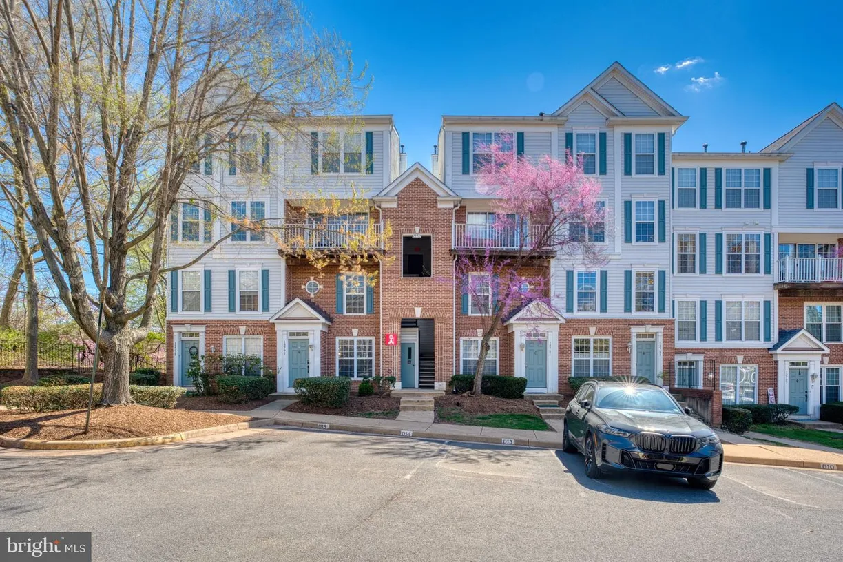 Washington Metro Area Real Estate | View 12779 Fair Crest Ct, 302 | 2 Beds