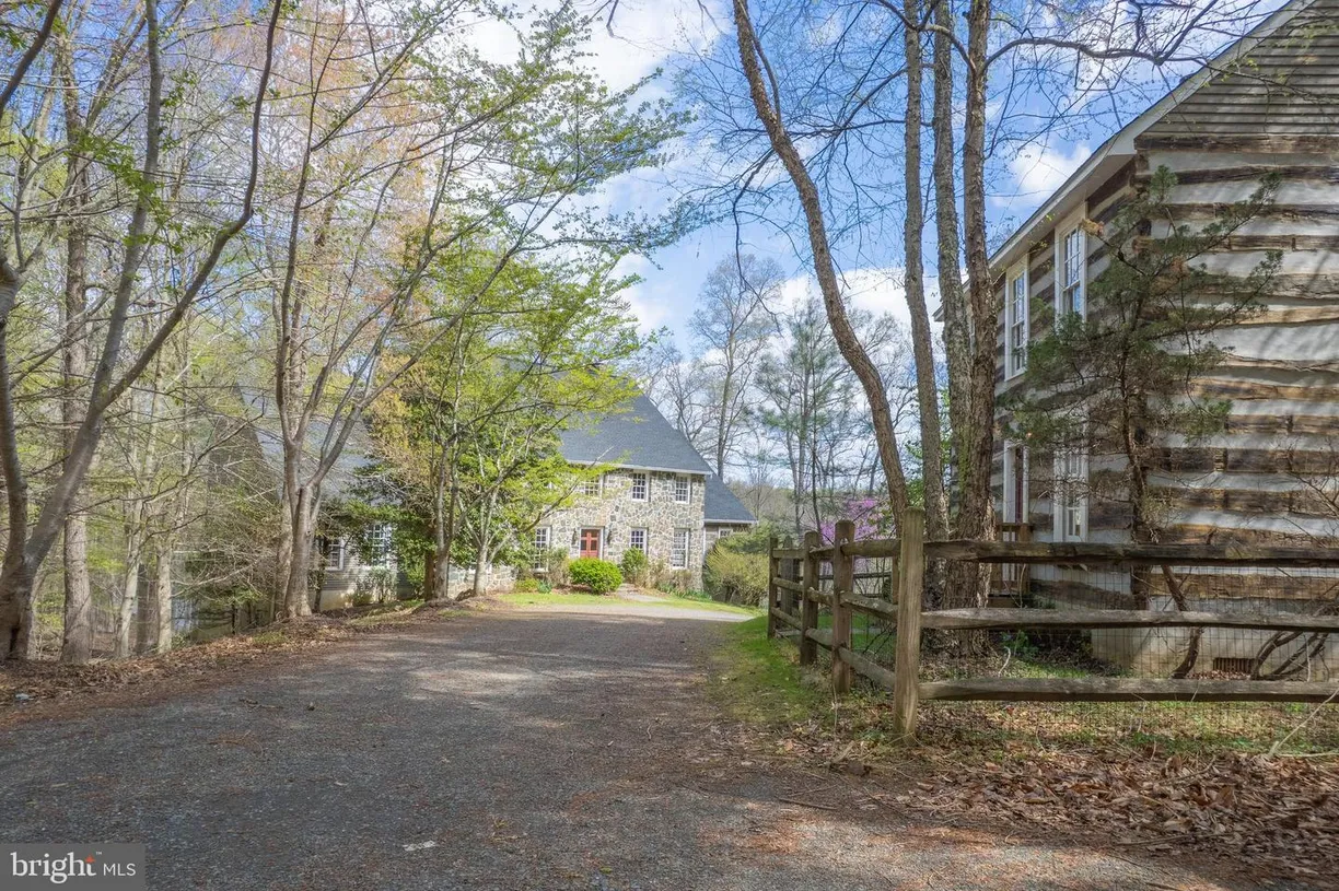 Washington Metro Area Real Estate | View 121 Yarnick Rd | Listing