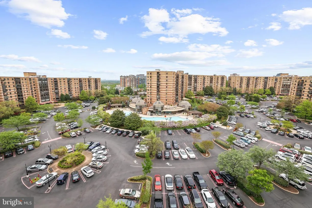 Washington Metro Area Real Estate | View 8350 Greensboro Dr, 707 | 2 Beds, 2 Baths