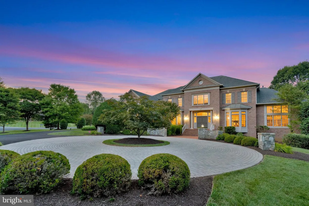 Washington Metro Area Real Estate | View 731 Strawfield Ln | 6 Beds, 6 Baths
