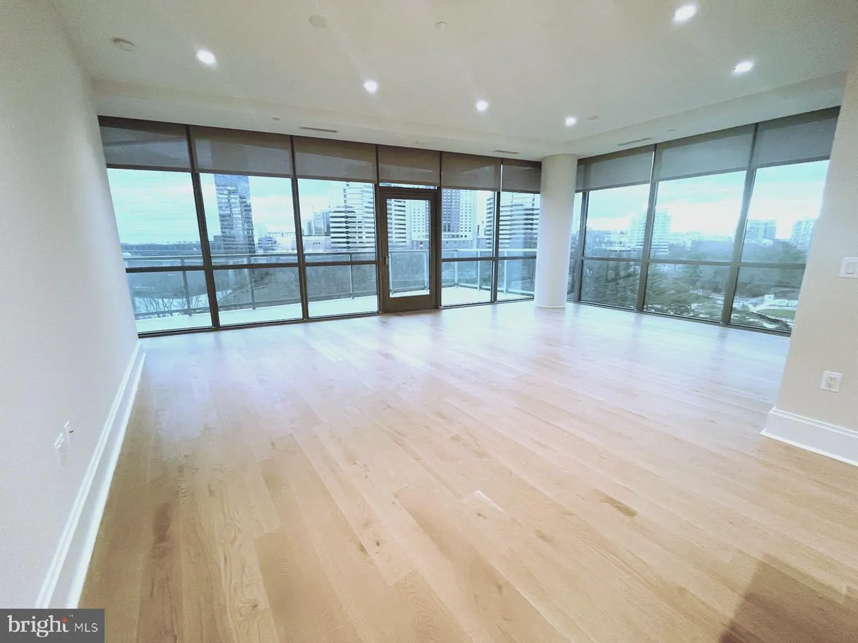 Washington Metro Area Real Estate | View 7887 Jones Branch Dr, 1104 | Listing