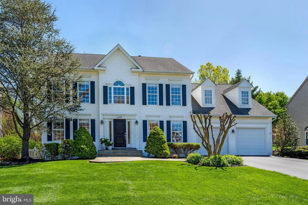 Washington Metro Area Real Estate | View 2619 Meadow Hall Dr | 5 Beds, 3 Baths