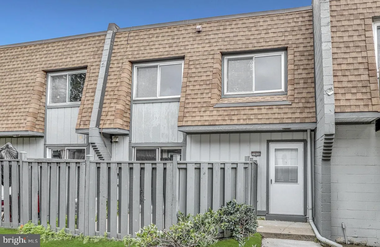 Washington Metro Area Real Estate | View 3906 -d Sonora Pl, 84d | 2 Beds, 1 Bath