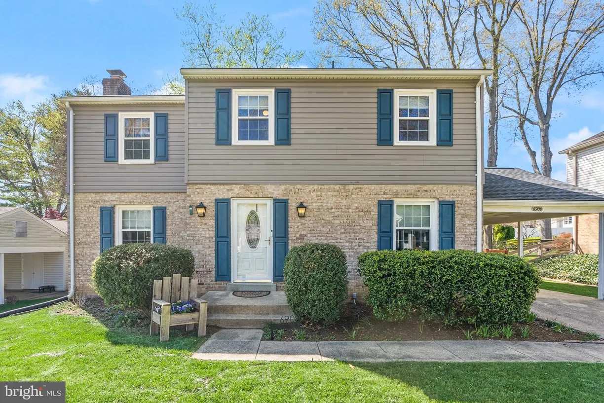 Washington Metro Area Real Estate | View 6908 Lamp Post Ln | Listing