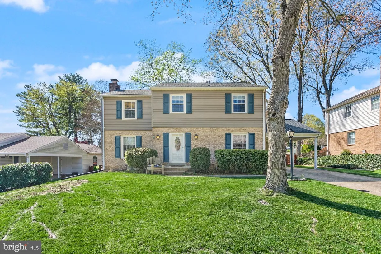 Washington Metro Area Real Estate | View 6908 Lamp Post Ln | Listing