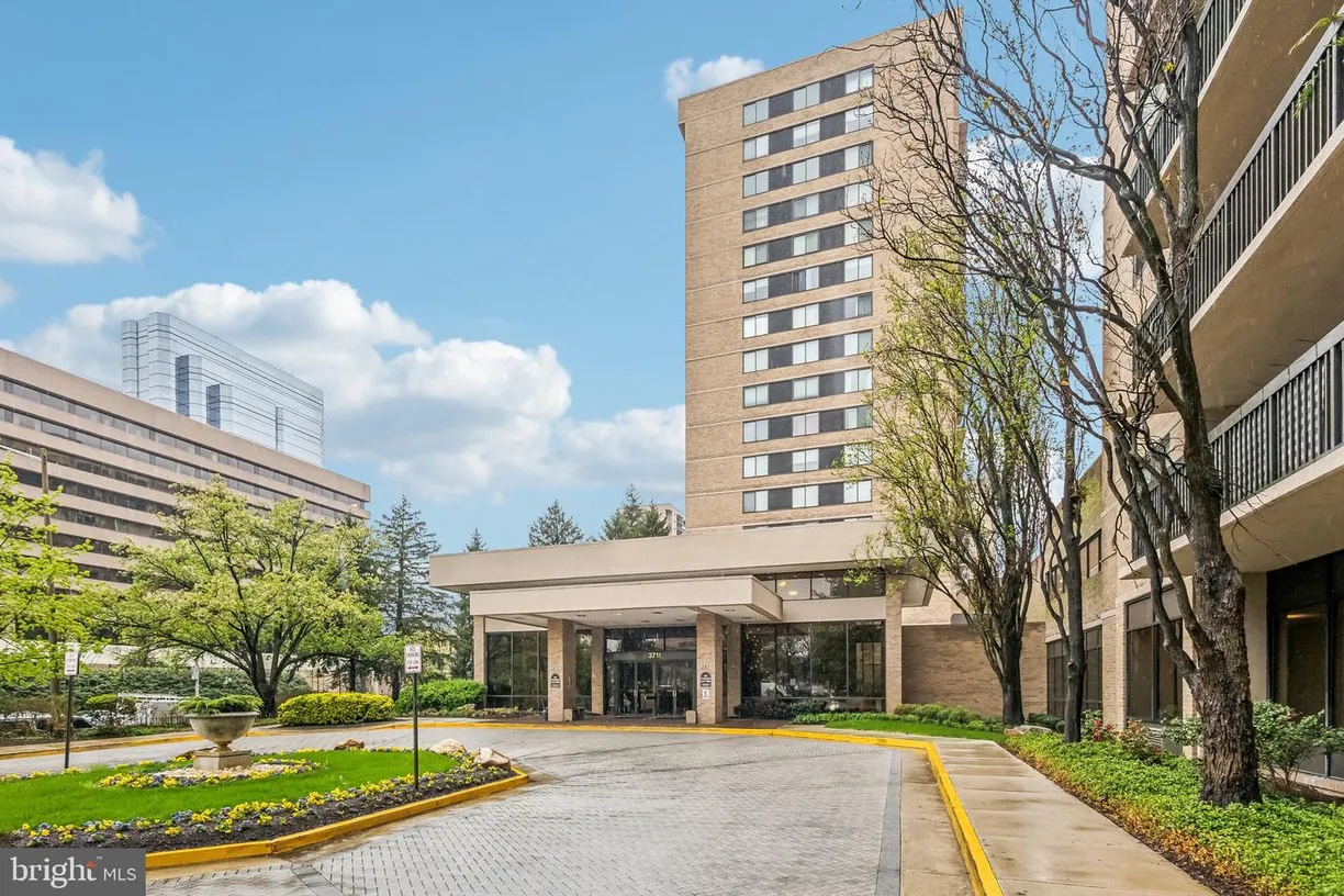 Washington Metro Area Real Estate | View 3713 S George Mason Dr, t15w | Listing