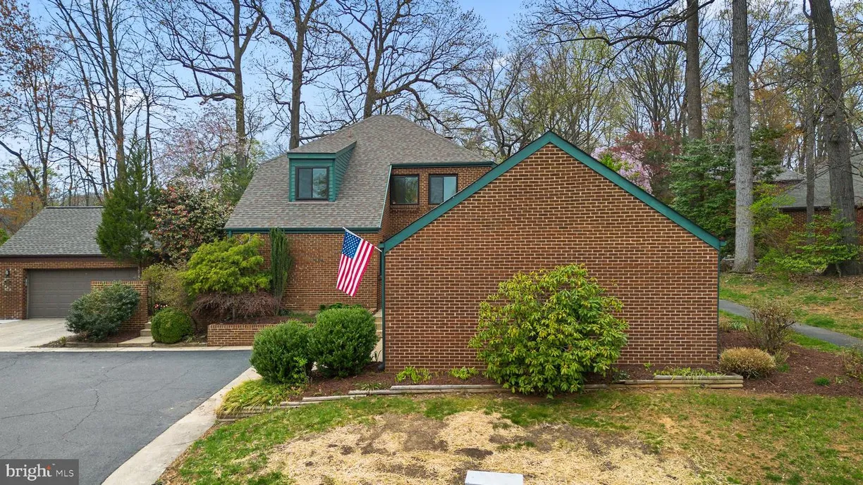 Washington Metro Area Real Estate | View 11310 Harborside Cluster | Listing