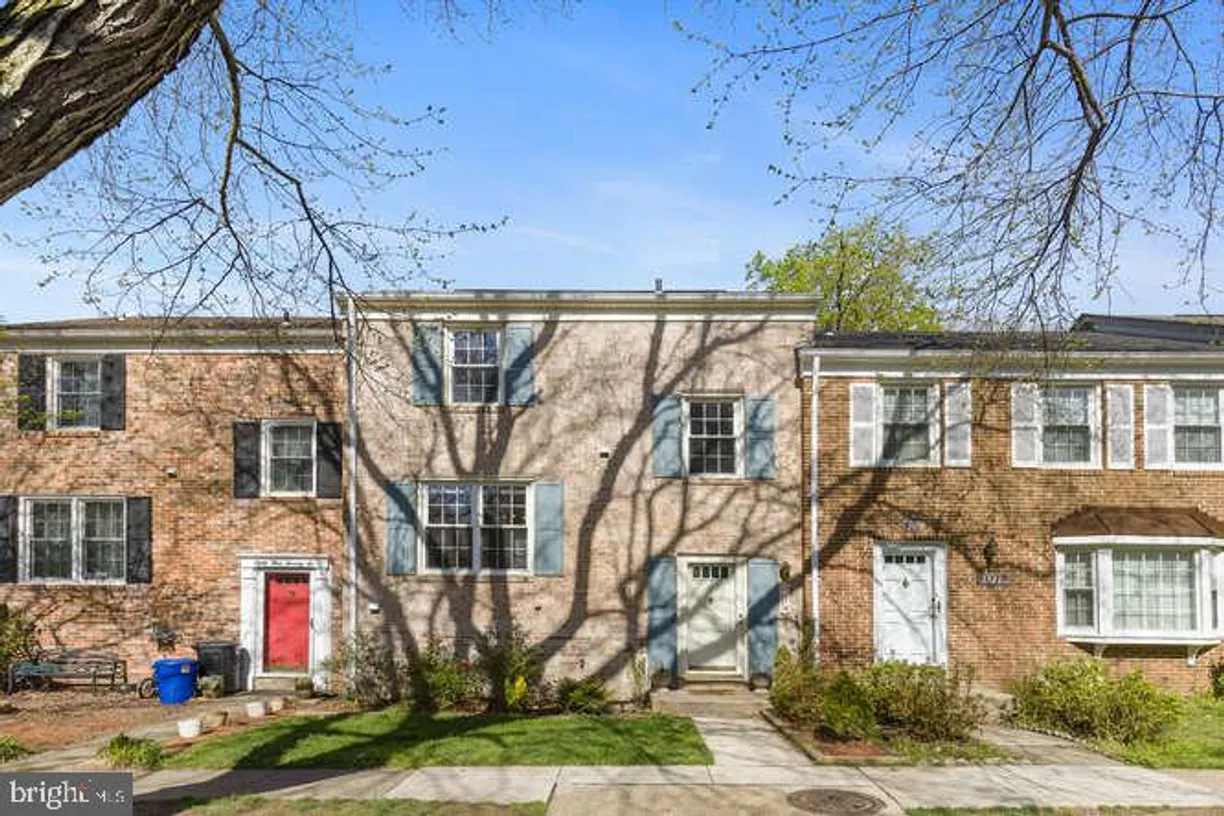 Washington Metro Area Real Estate | View 8374 Luce Ct | 3 Beds