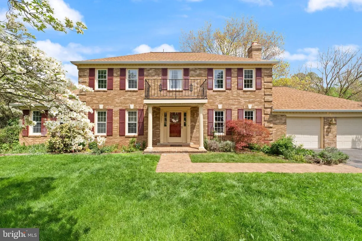 Washington Metro Area Real Estate | View 1031 Cup Leaf Holly Ct | 5 Beds, 2 Baths