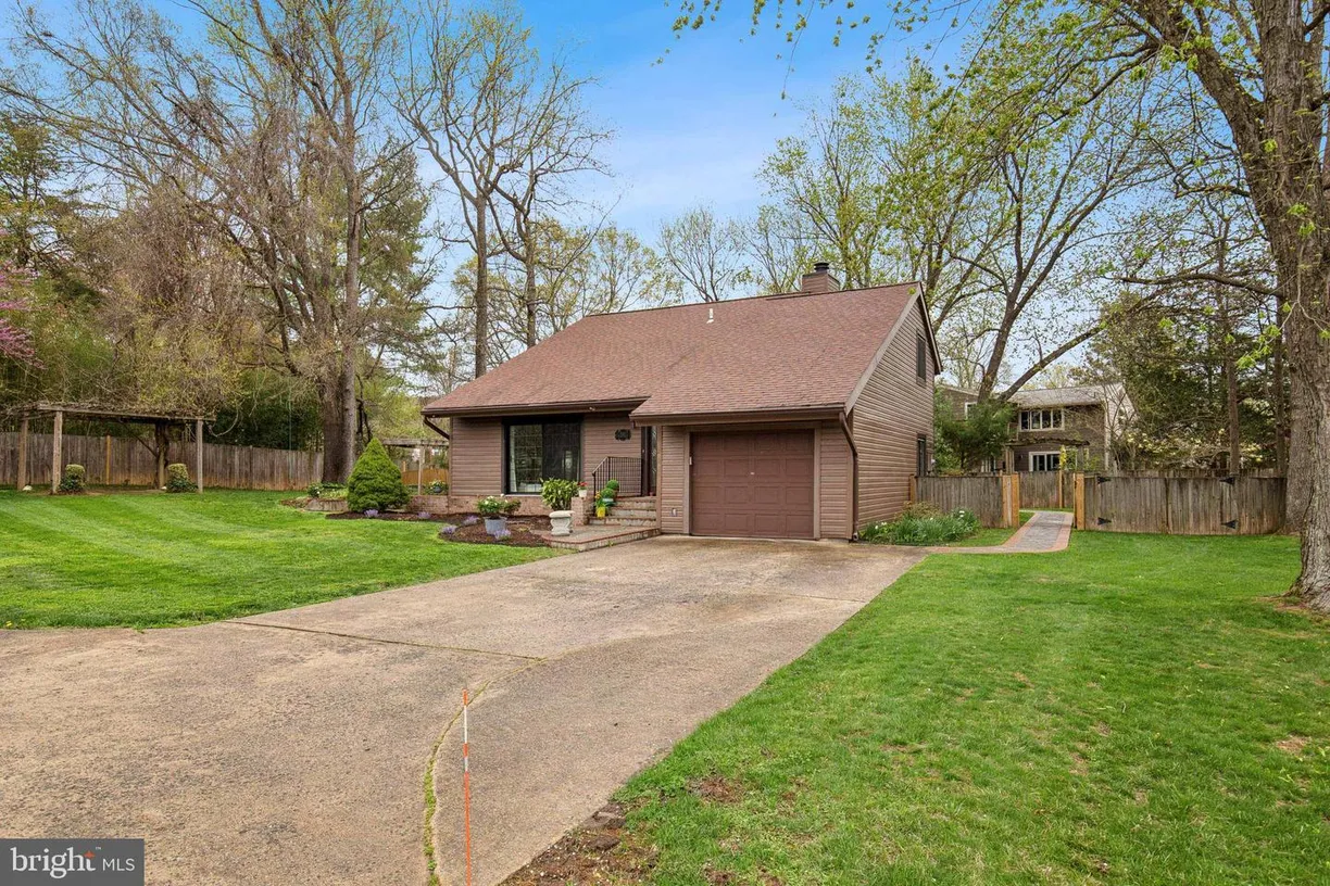Washington Metro Area Real Estate | View 7007 Brookington Ct | Listing