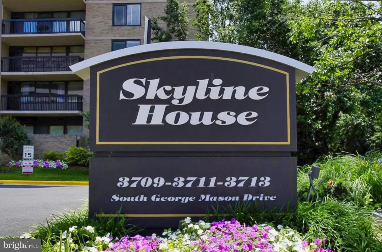 Washington Metro Area Real Estate | View 3713 S George Mason Dr, 1601 | 1 Bed, 1 Bath
