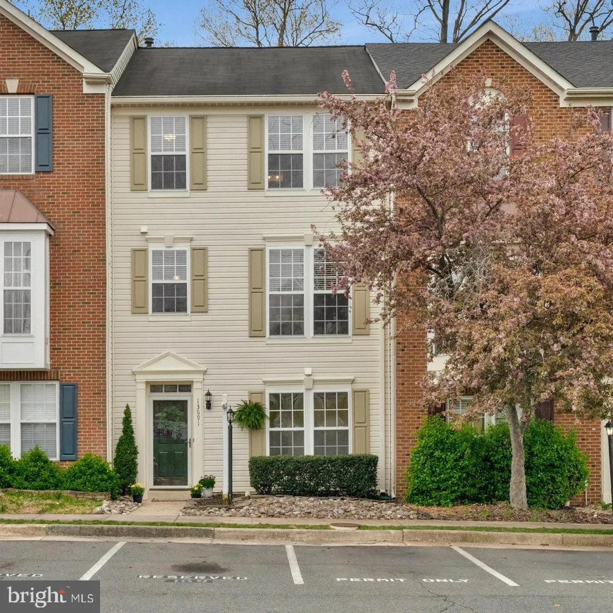 Washington Metro Area Real Estate | View 13691 Saint Johns Wood Pl | 4 Beds, 3 Baths