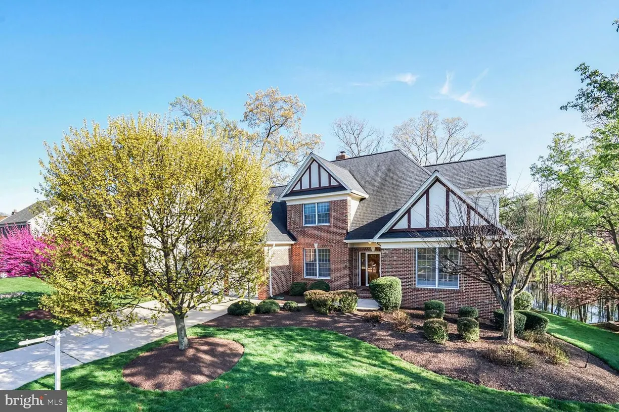 Washington Metro Area Real Estate | View 6211 Woodland Lake Dr | 4 Beds, 4 Baths