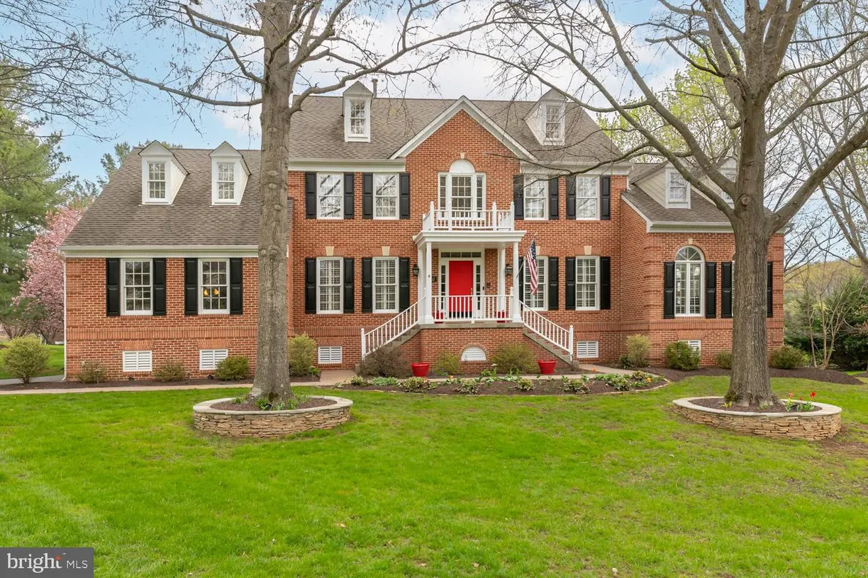 Washington Metro Area Real Estate | View 857 Forestville Meadows Dr | 5 Beds, 5 Baths