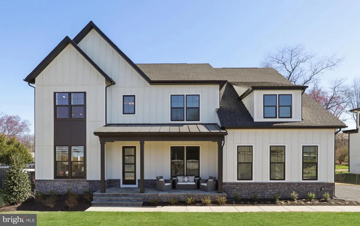 Washington Metro Area Real Estate | View 9437 Old Courthouse Rd | 6 Beds, 5 Baths