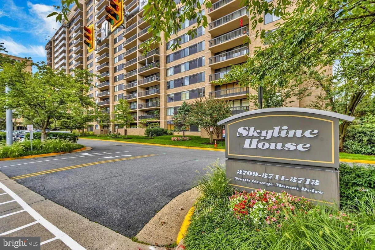 Washington Metro Area Real Estate | View 3709 S George Mason Dr, 315 E | 1 Bed, 1 Bath
